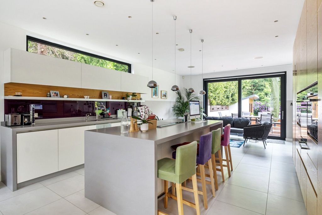 Property photo 3 of 35 Kitchen/Dining Room