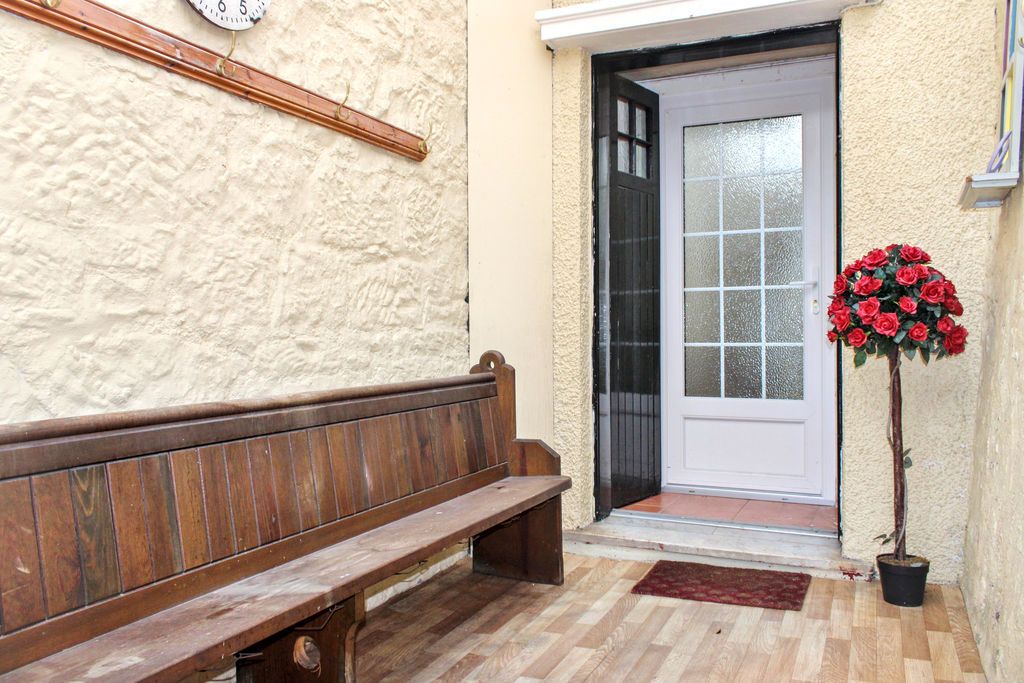 Property photo 3 of 24 Photo 3