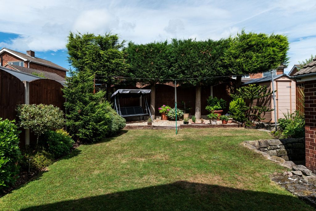 Property photo 1 of 27 Picture No. 24