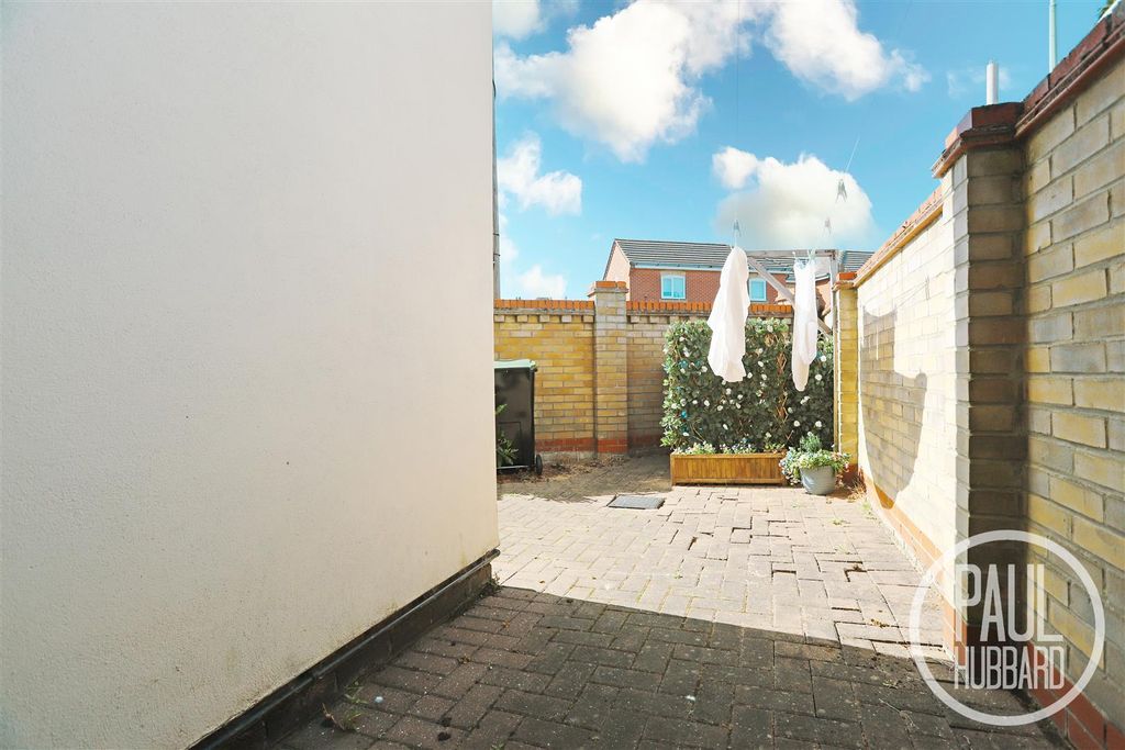 Property photo 3 of 12 Img_2930.Jpg