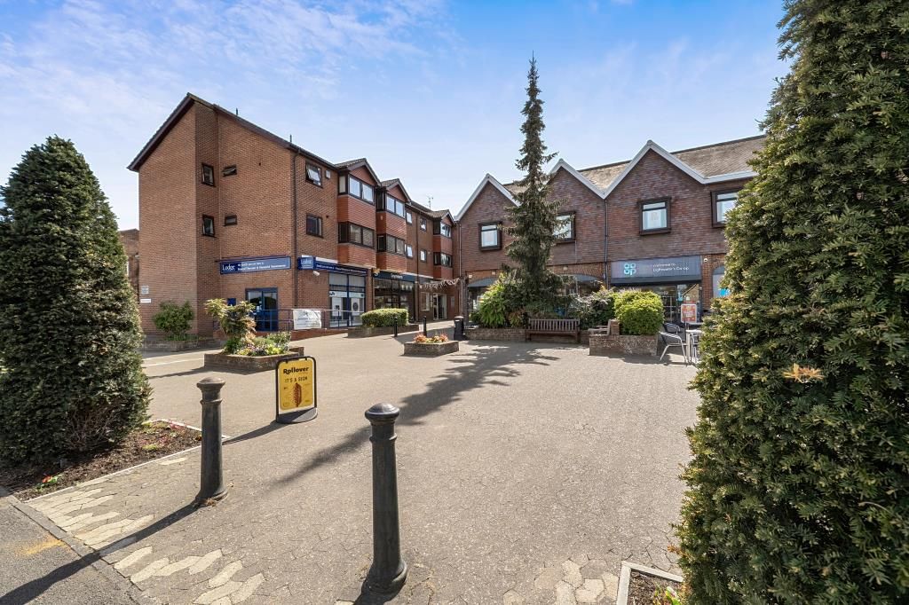 Additional image 17 of 2 bed flat for saleLightwater, Surrey GU18