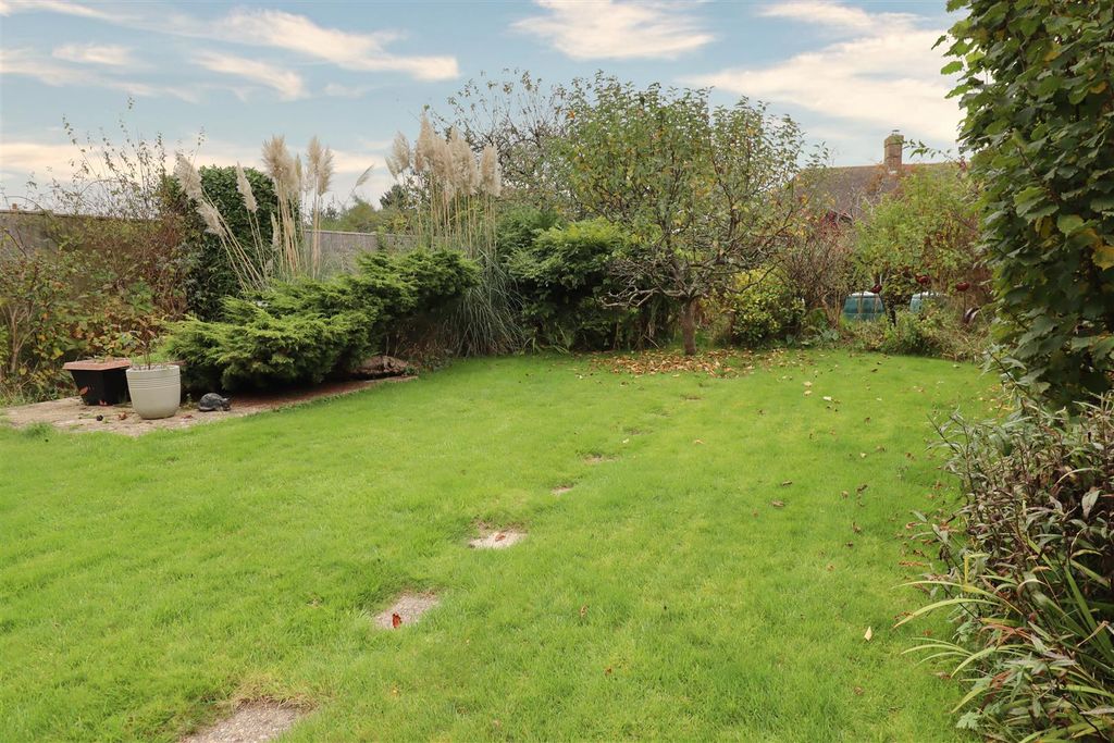 Property photo 2 of 14