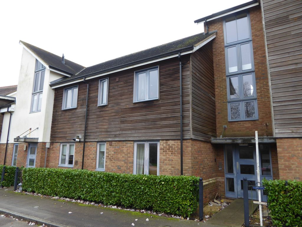 Property photo 1 of 7 Front Of Block
