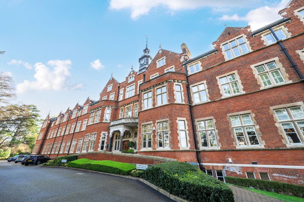 Property photo 1 of 10