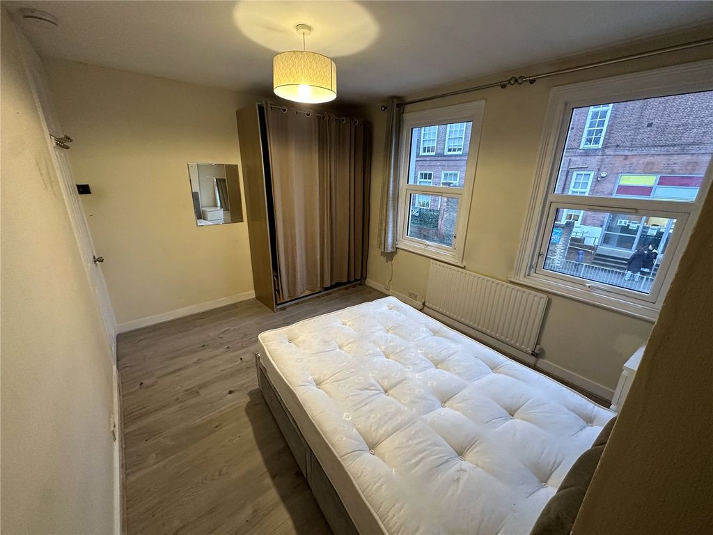 Property photo 1 of 16 Picture No. 01