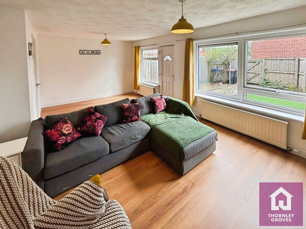 Property photo 3 of 16 Pbox-Img.Jpg