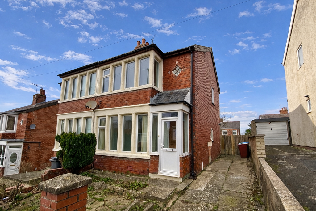 Property photo 1 of 17