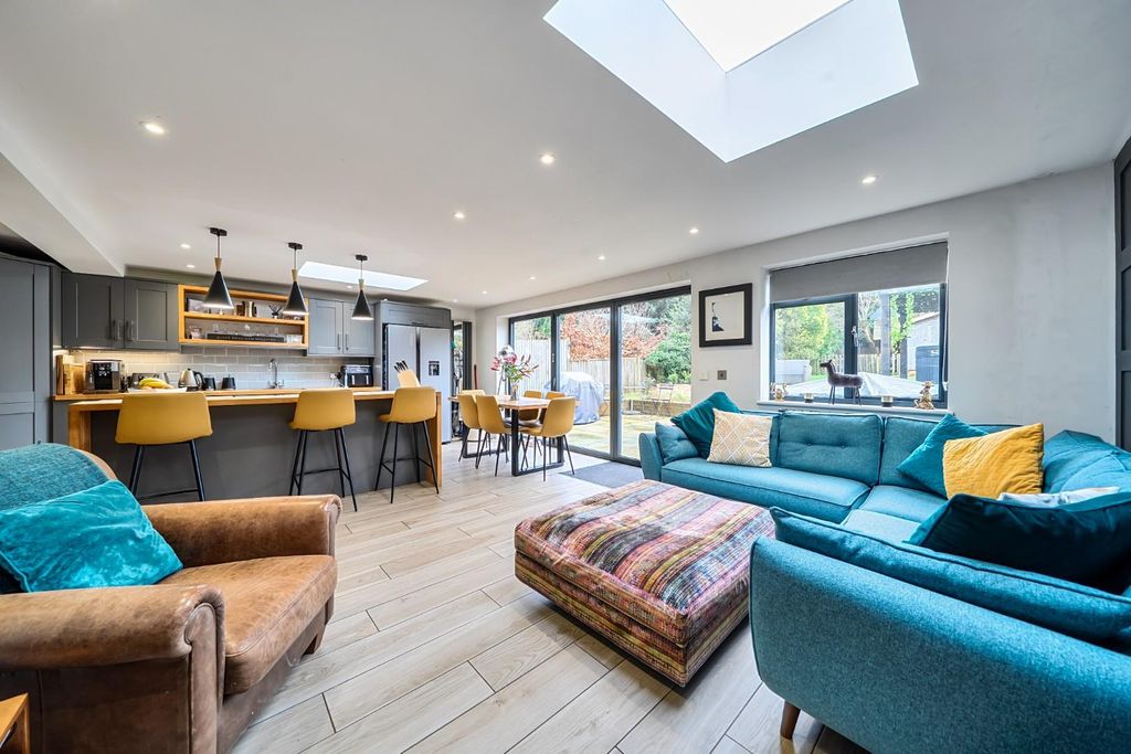 Property photo 2 of 21 #4.Jpg