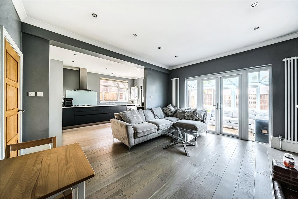 Property photo 2 of 18 Picture No. 08