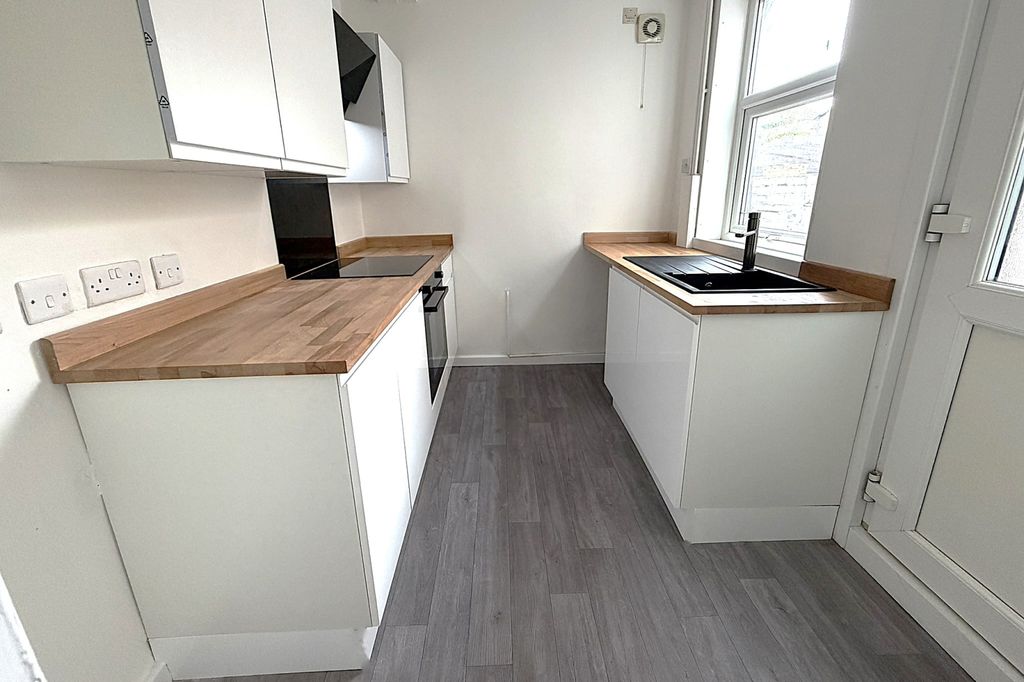 Property photo 2 of 10 A Kitchen
