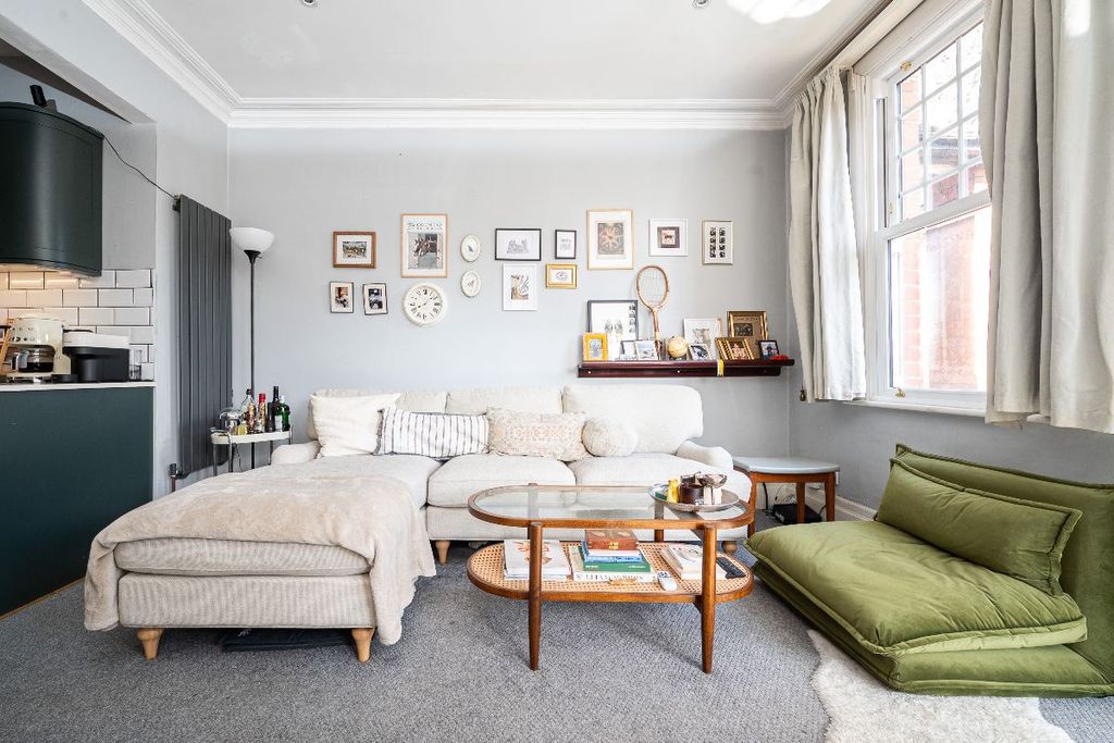 Property photo 3 of 16