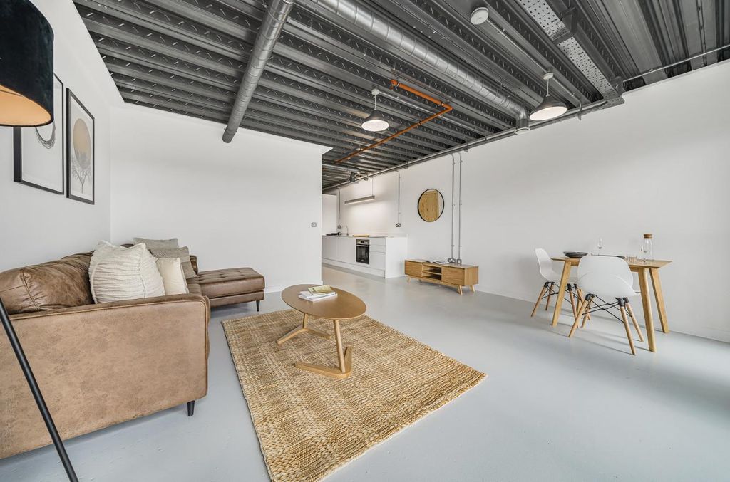 Property photo 2 of 9 1014543 (3).Jpg