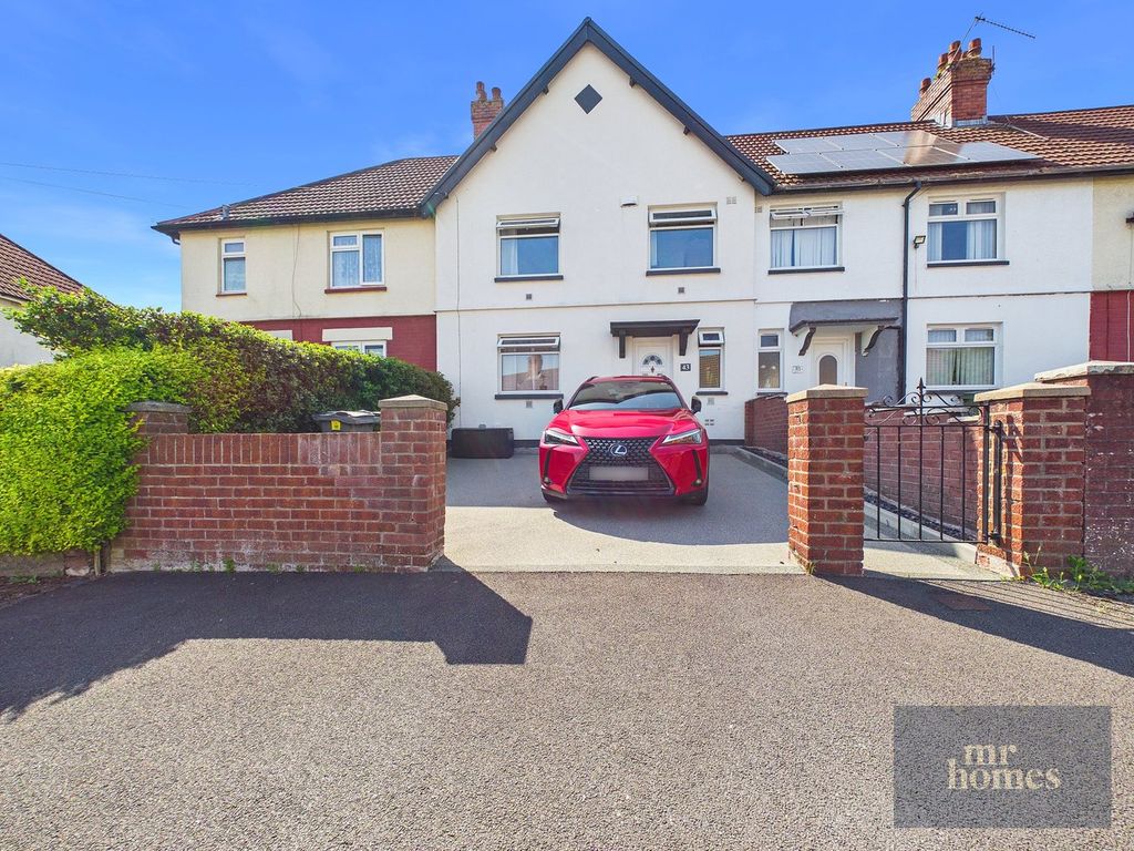 Property photo 1 of 32