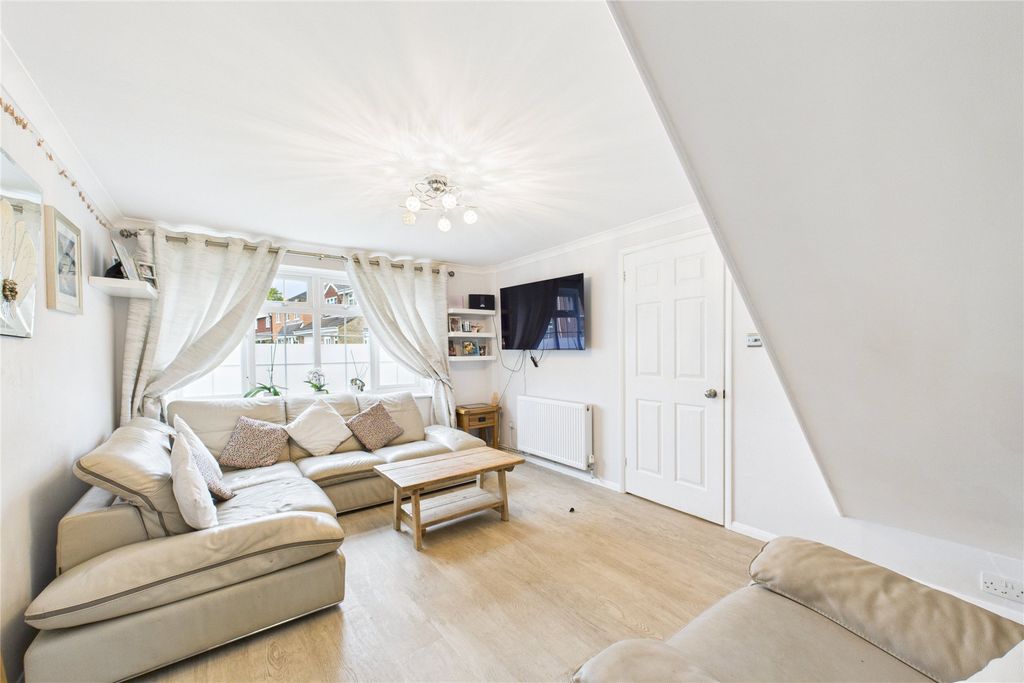 Property photo 3 of 16 Picture No. 44