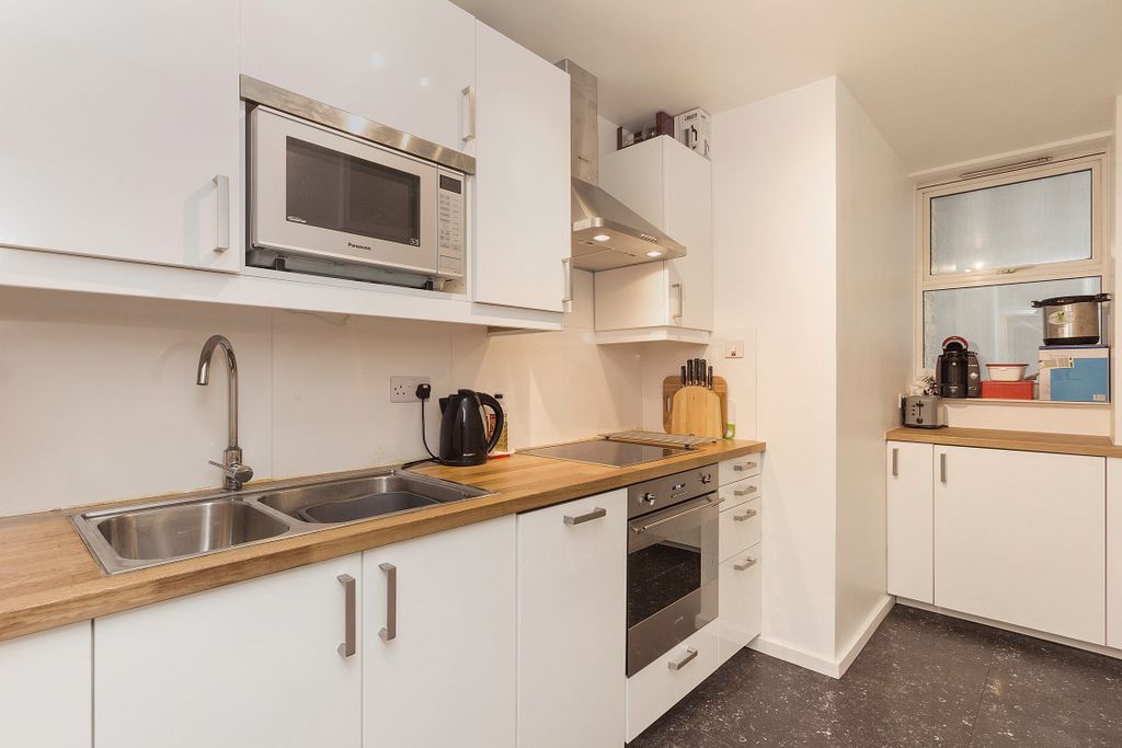 Property photo 1 of 6 1