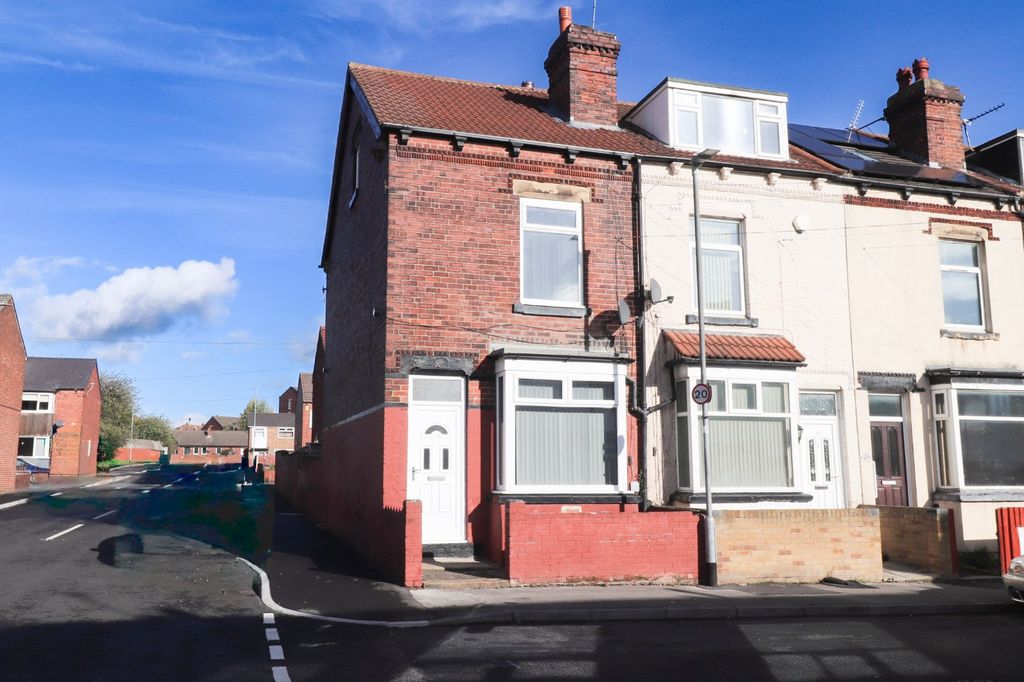 Property photo 1 of 17 Picture No. 03