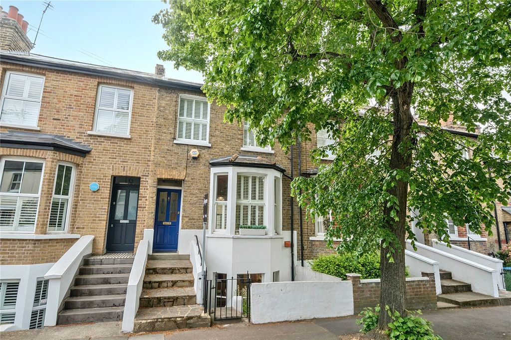 Property photo 2 of 18 Picture No. 14
