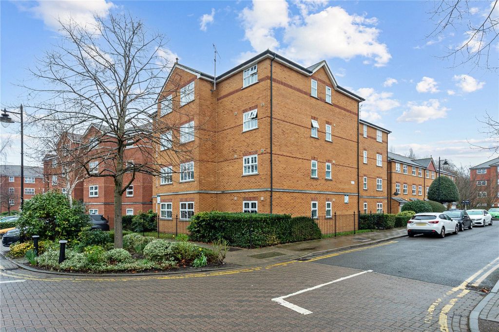 Property photo 2 of 9 Picture No. 13