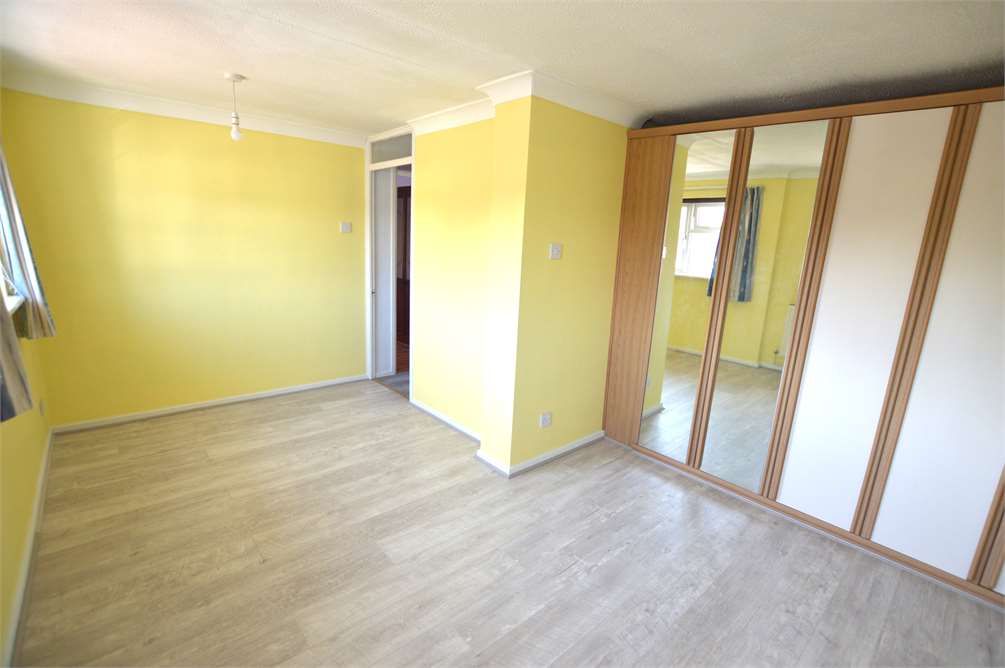 Property photo 3 of 25