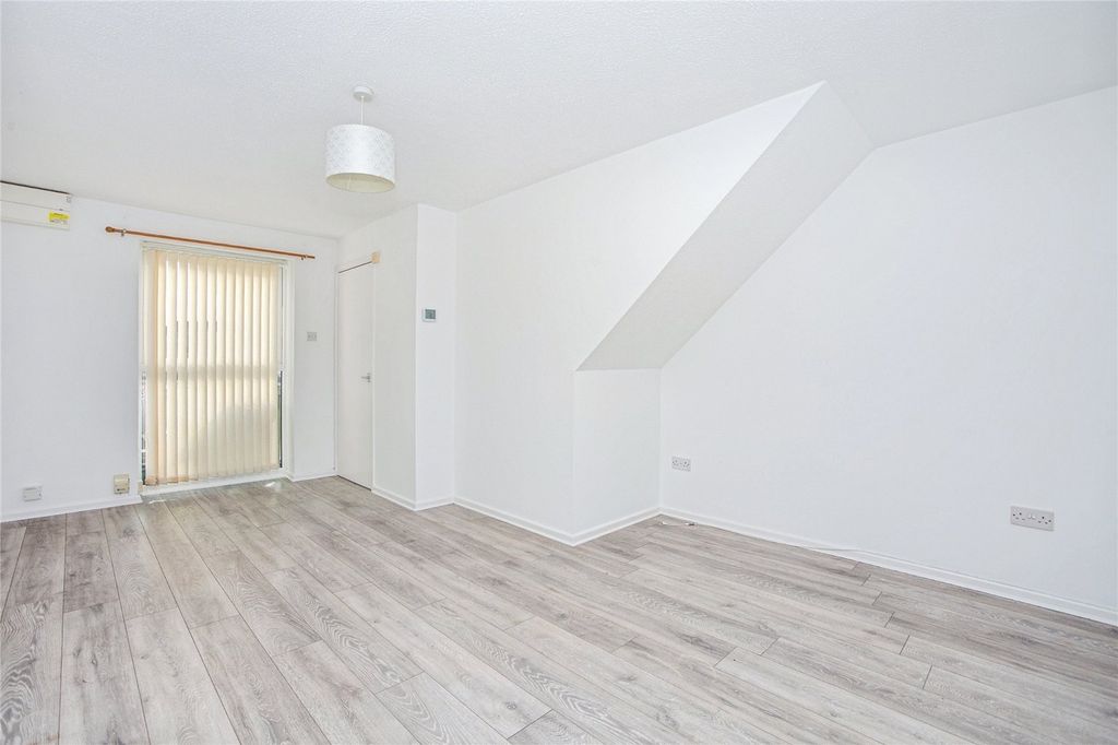 Property photo 3 of 13 Picture No. 29
