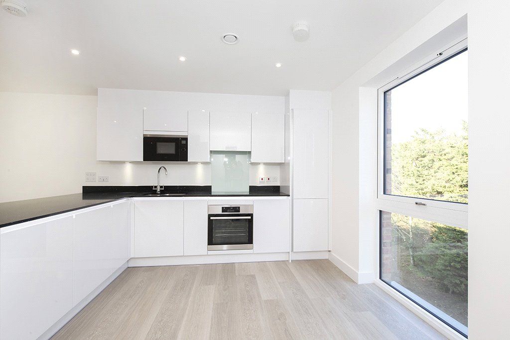 Property photo 2 of 15 Picture No. 10