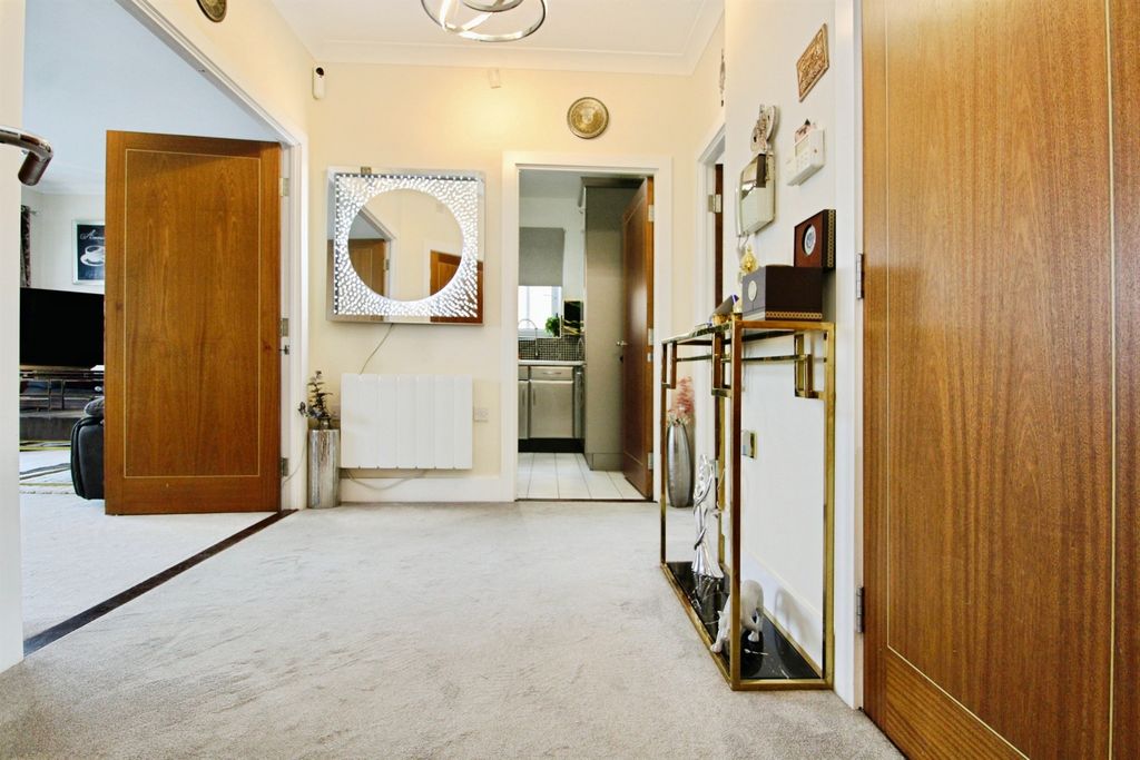 Additional image 11 of 2 bed flat for saleMarconi Avenue, Penarth CF64