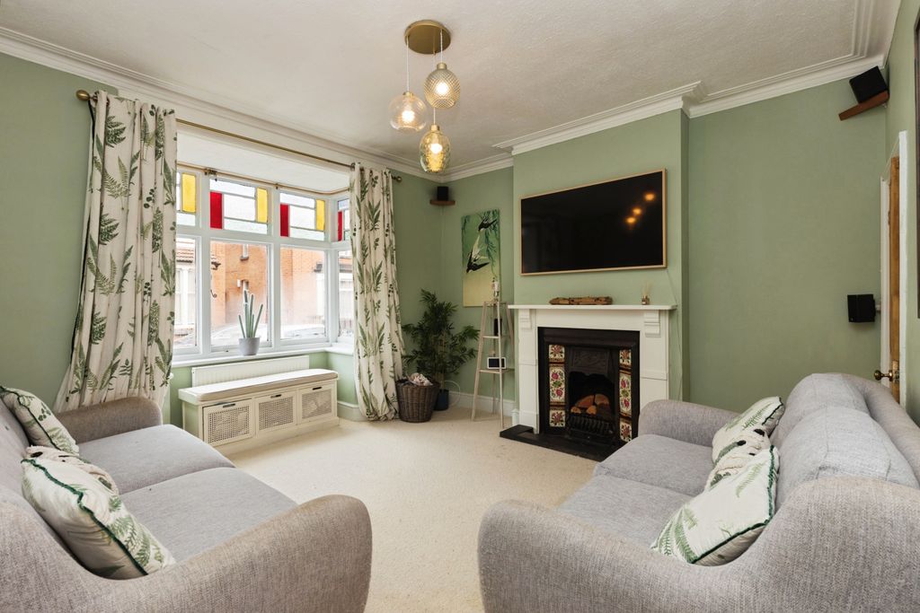 Property photo 3 of 15