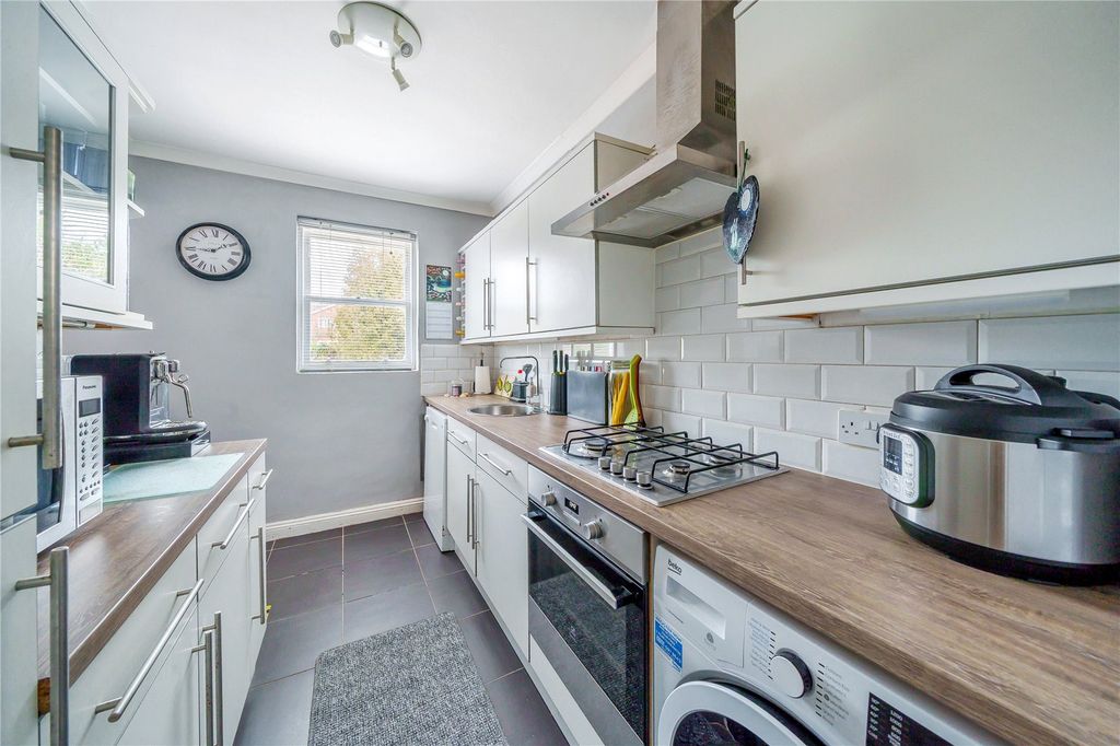 Property photo 3 of 17 Picture No. 05