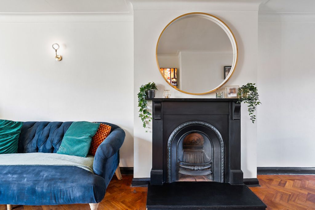 Property photo 1 of 23