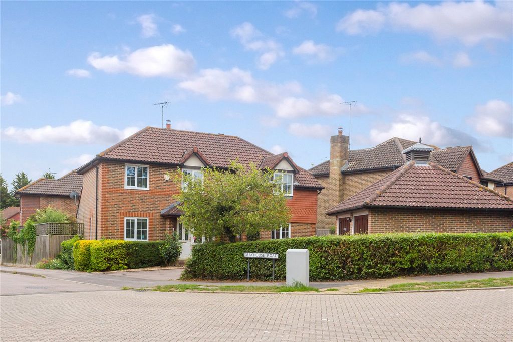 4 bed detached house for saleMayhouse Road, Burgess Hill, West Sussex RH15