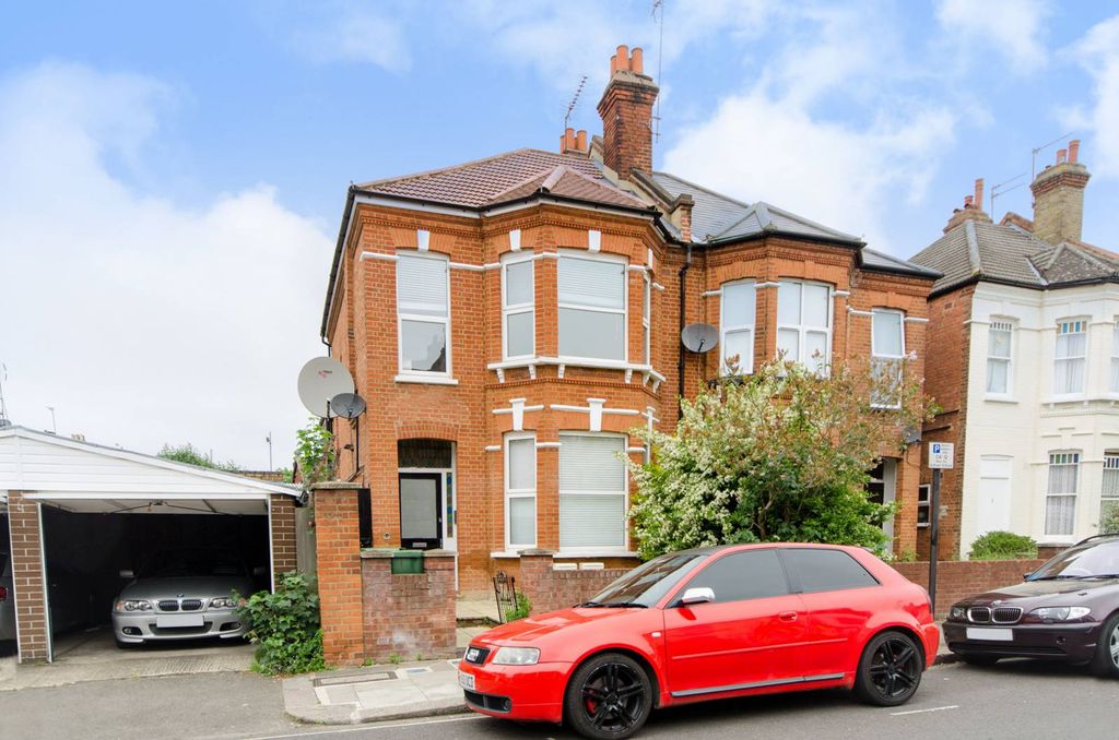 Property photo 1 of 10