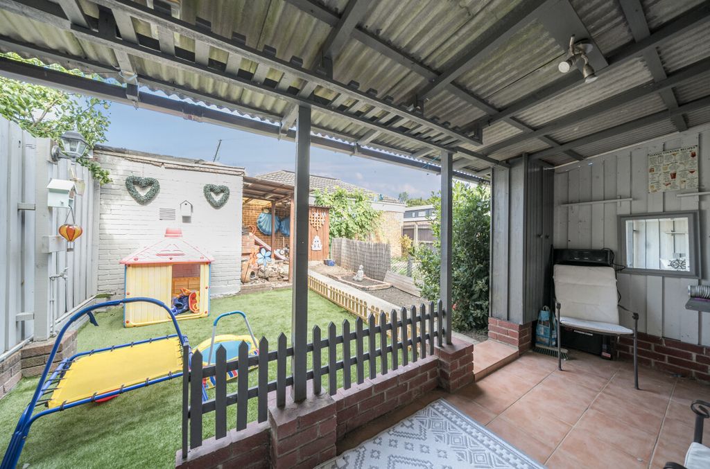 Property photo 2 of 13 128333026881F8c146069