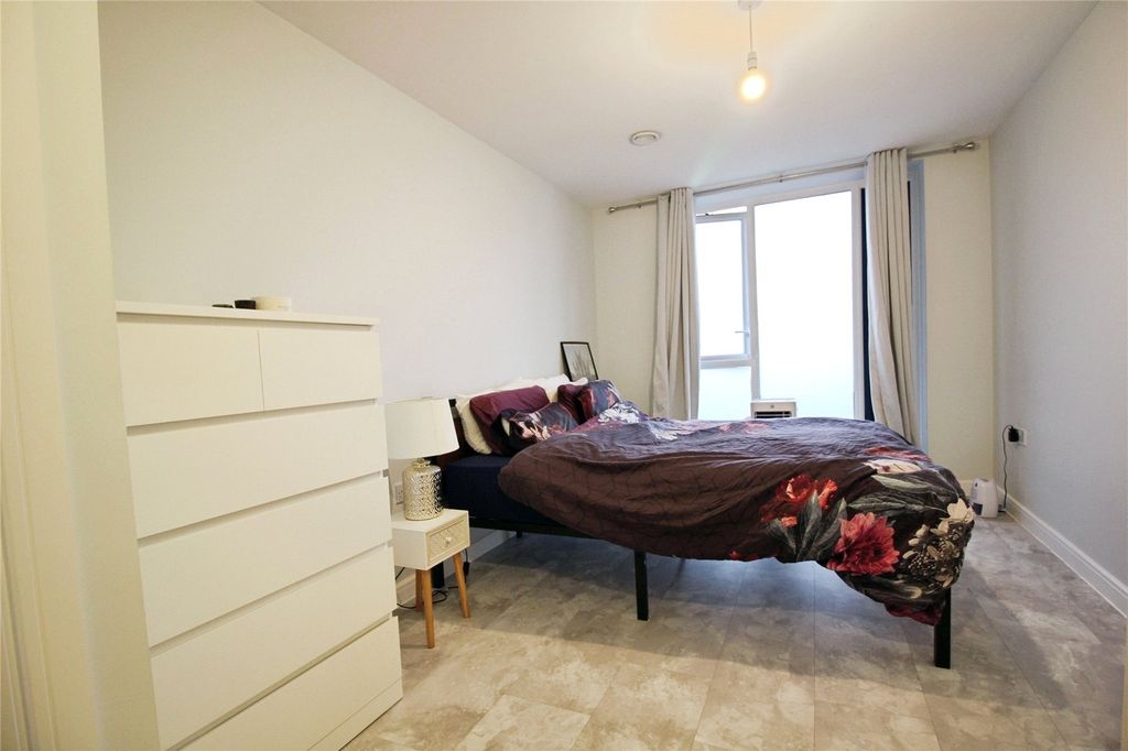 Property photo 3 of 11 Picture No. 28