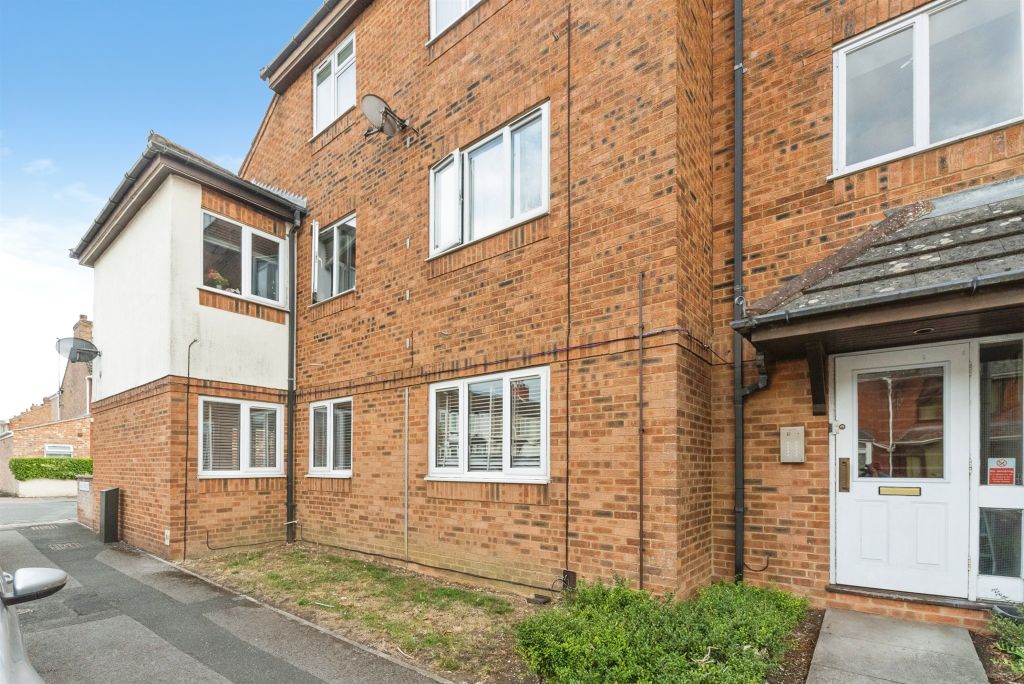 Property photo 1 of 14