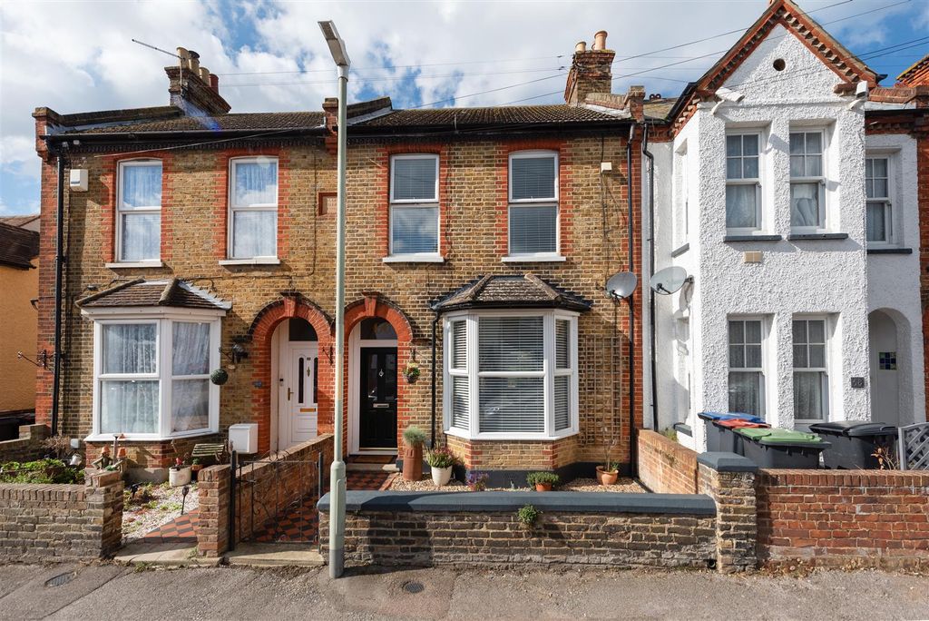 Property photo 1 of 17
