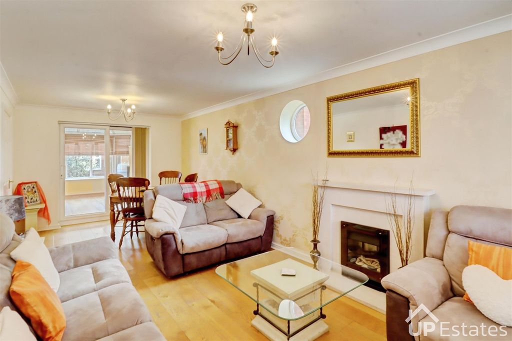 Additional image 4 of 5 bed detached house for saleOrchid Close, Bedworth CV12