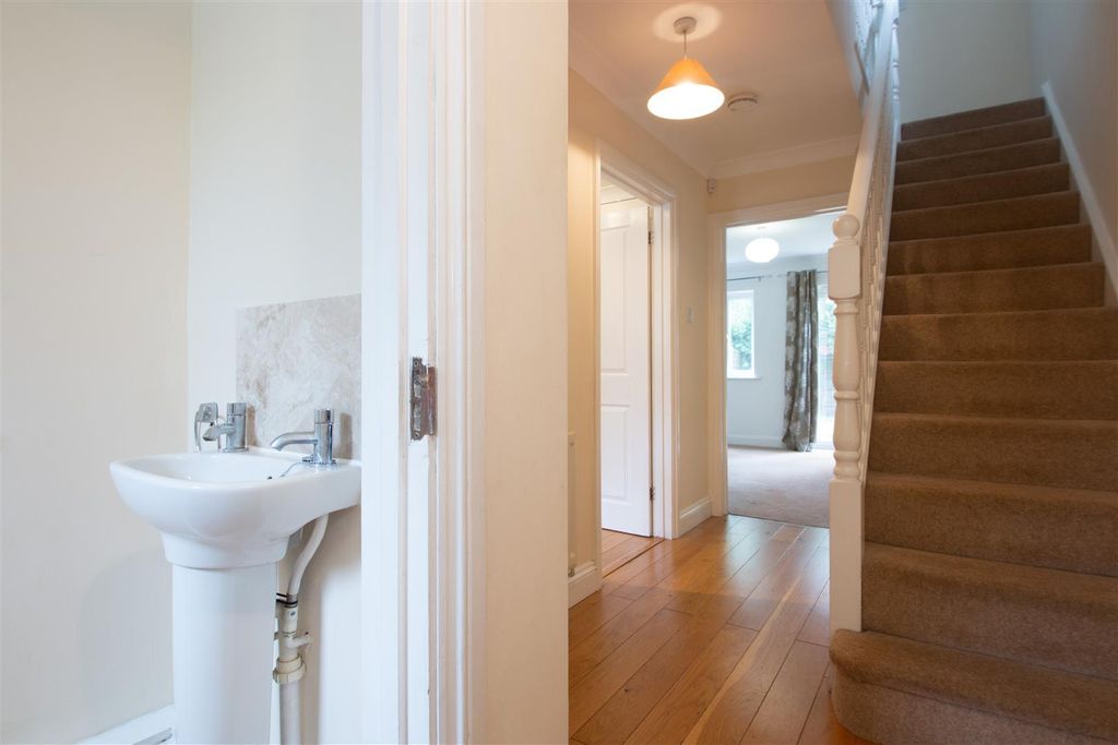 Property photo 3 of 15 21Alan_1.Jpg