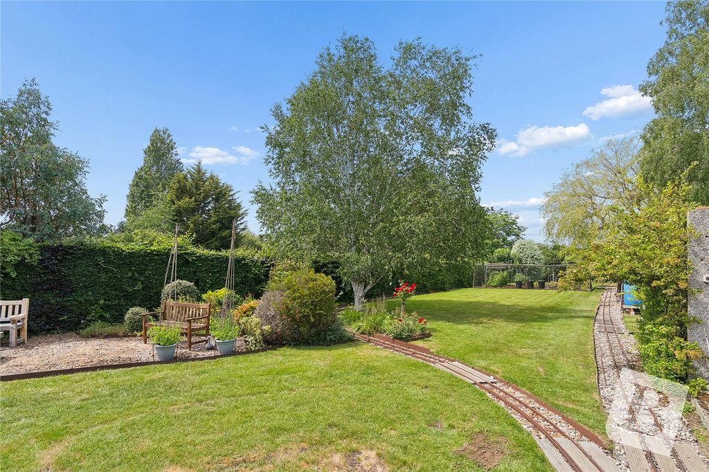 Property photo 2 of 30 Garden