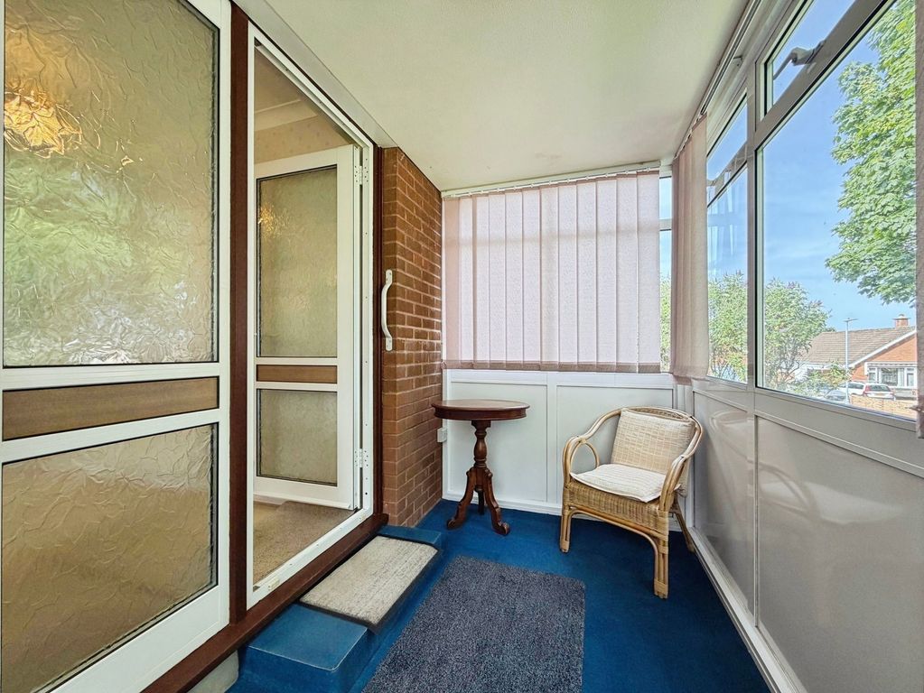 Property photo 2 of 27
