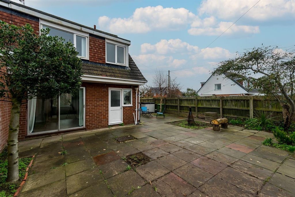 Additional image 25 of 3 bed semi-detached house for salePriory Close, Formby, Liverpool L37