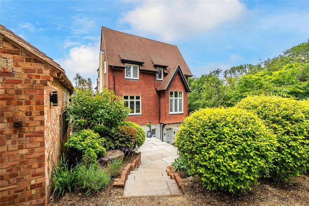 Property photo 1 of 34 Pretty Paving