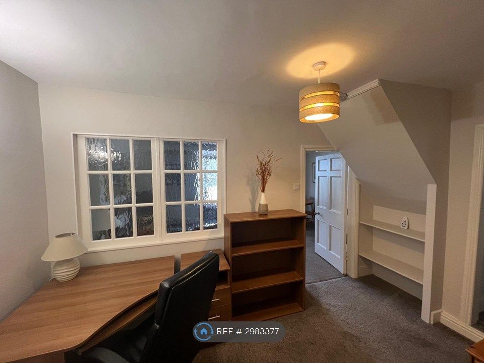 Property photo 3 of 5