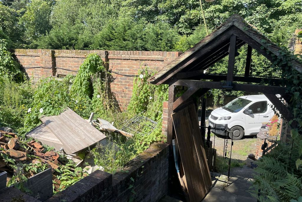 Property photo 3 of 23