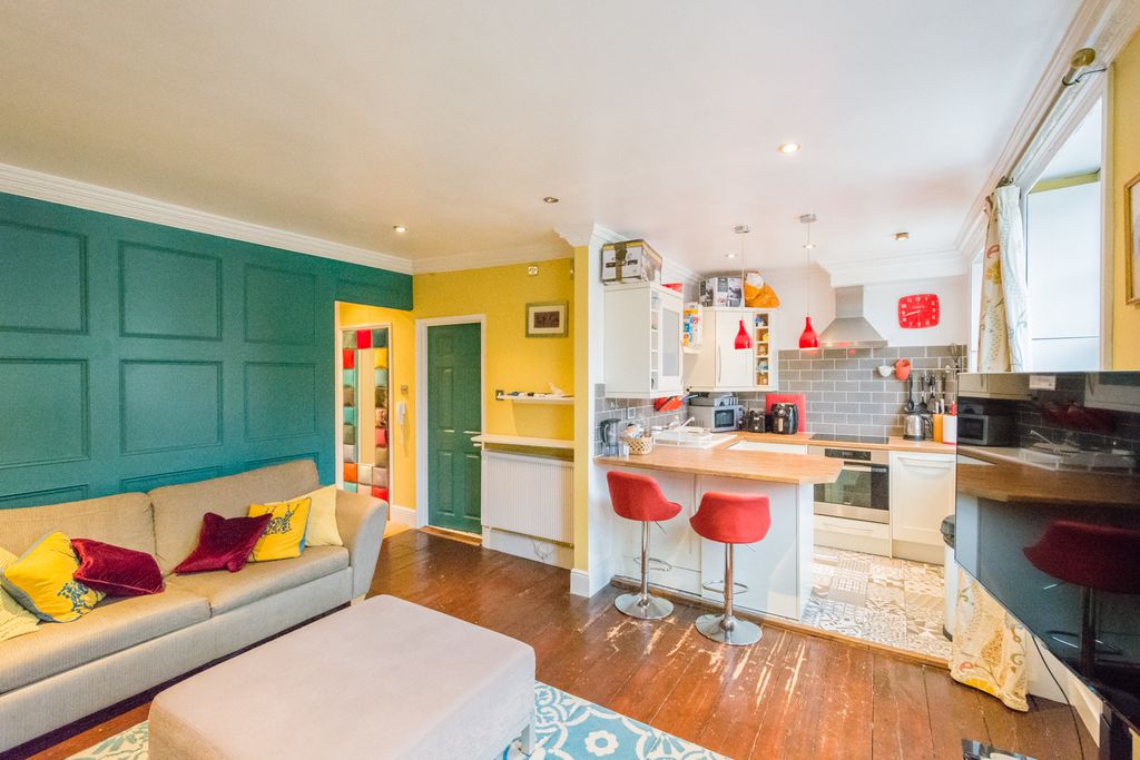 Property photo 1 of 8 38 Nks Sff -7