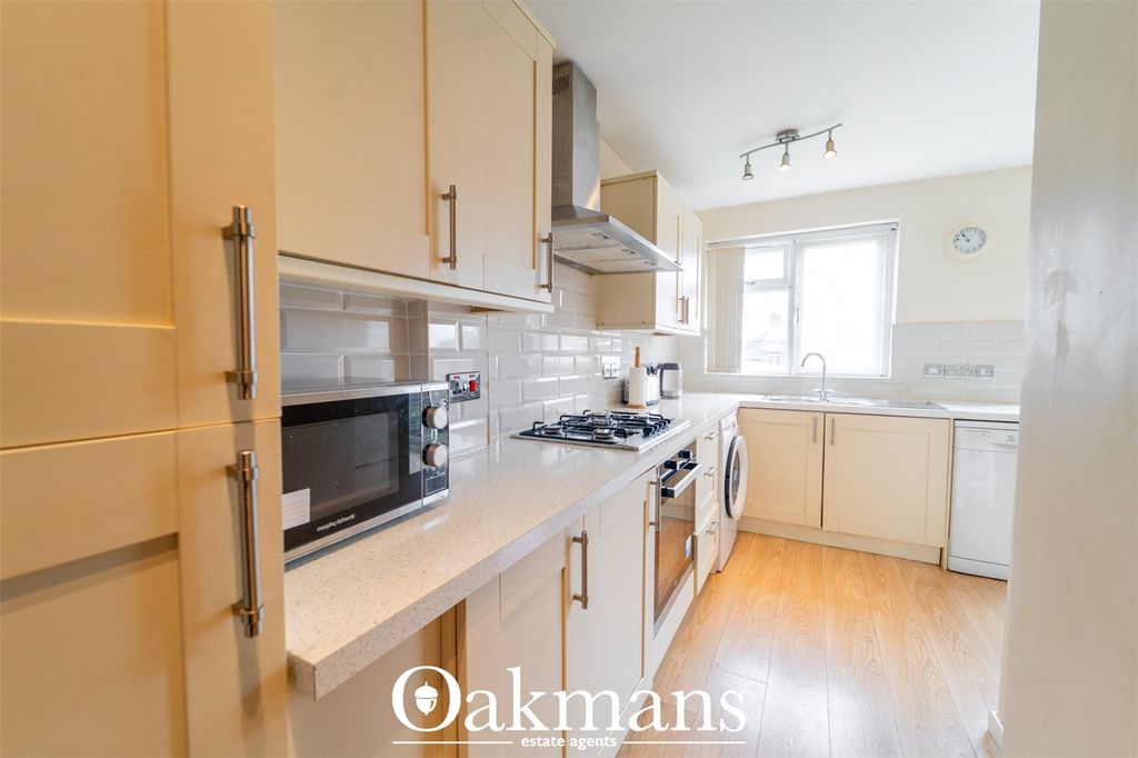 Property photo 2 of 24 Picture No. 23