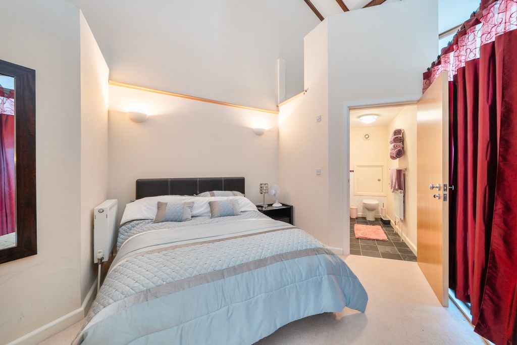 Additional image 17 of 2 bed flat for saleSt. Josephs Field, Taunton TA1