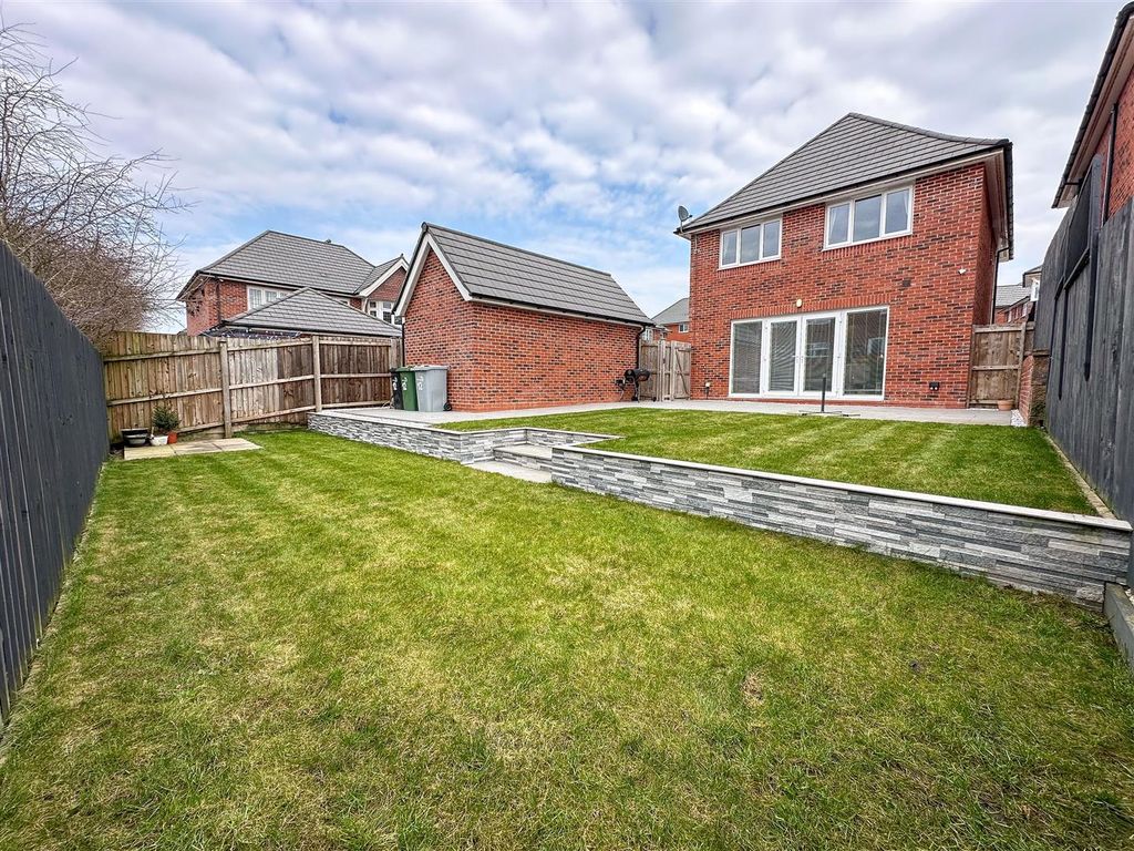 Property photo 2 of 30