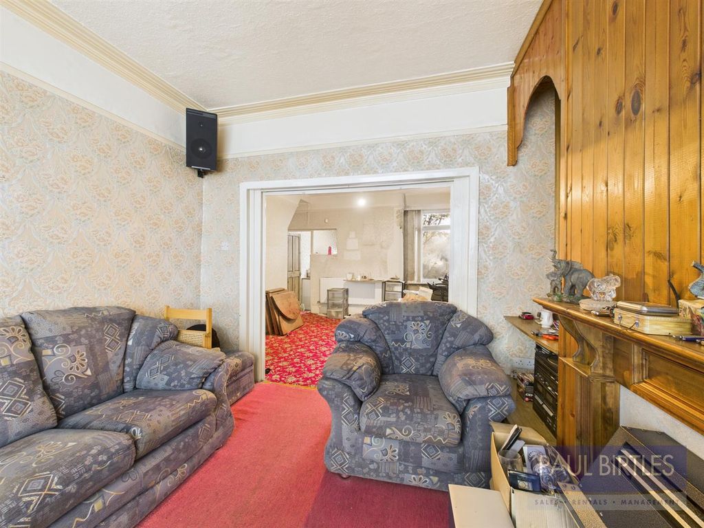 Property photo 3 of 11 Cam04378G0-Pr0226-Still010.Jpg