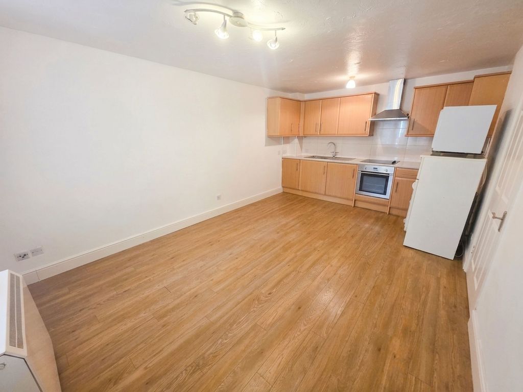 Property photo 2 of 4