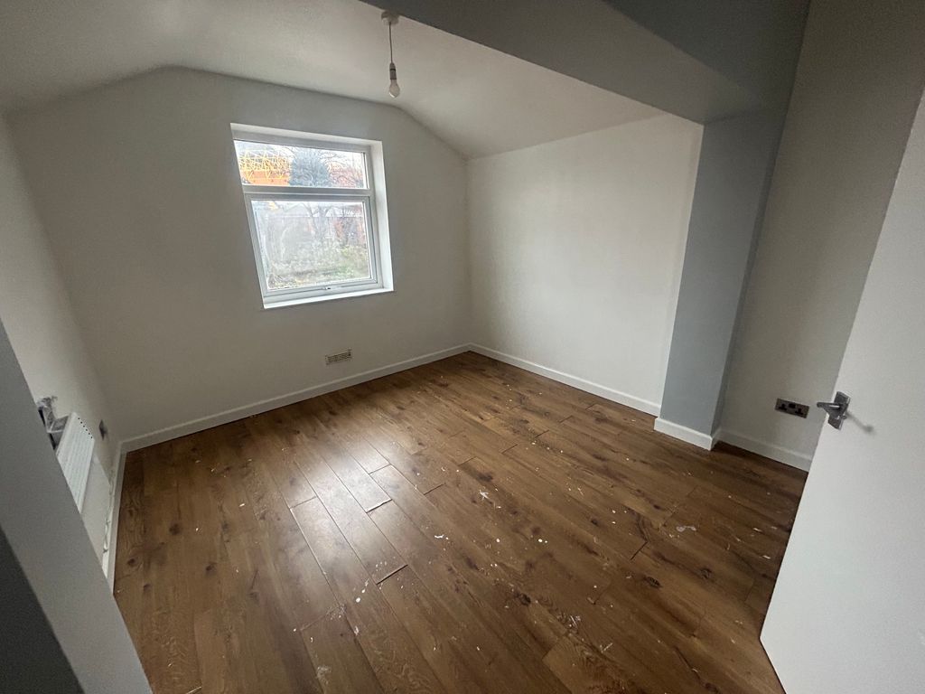 Property photo 2 of 6 Image